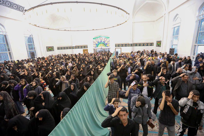 مراسم احیای شب‌های قدر در مسجد گوهر شاد مجموعه گهر پارک سیرجان