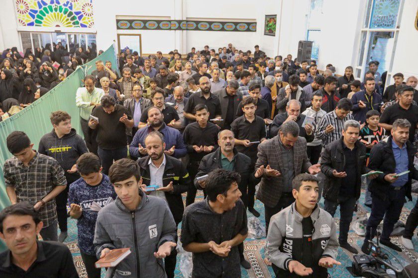 مراسم احیای شب‌های قدر در مسجد گوهر شاد مجموعه گهر پارک سیرجان
