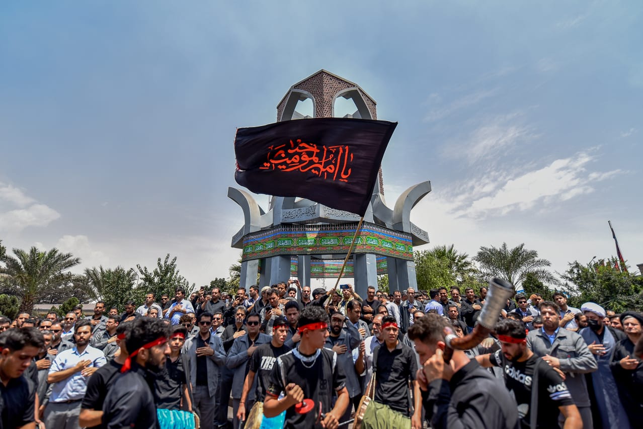 اجتماع بزرگ عزاداران حسینی در  گل‌گهر برگزار شد